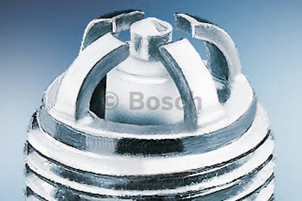 BOSCH 0 242 132 501 Свічка yr78x super-4