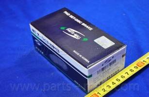 PARTS-MALL PKA-003 Комплект тормозных колодок