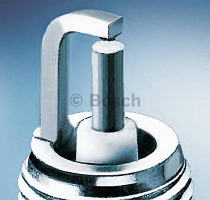 BOSCH 0 242 225 537 Свіча запалювання BOSCH 0 242 225 537 Свіча запалювання