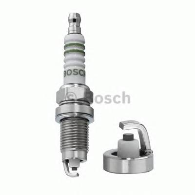 BOSCH 0 242 235 692 Свеча зажигания